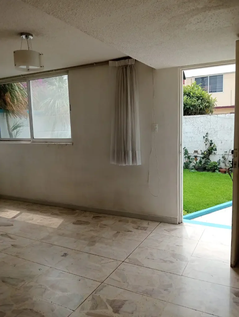 domux-realty-casa-en-venta-viveros-del-valle-tlalnepantla