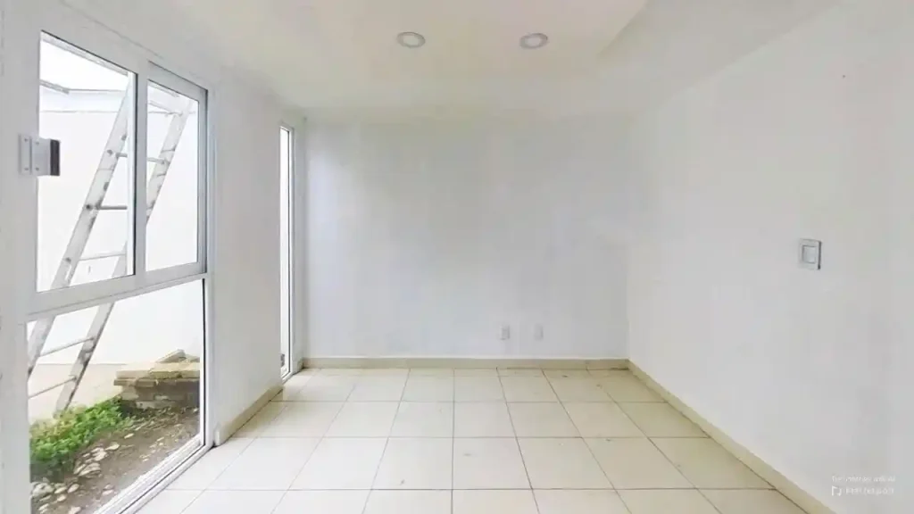 casa-en-venta-en-villa-de-las-flores-coacalco-amplia-iluminada-y-con-jardin-privado