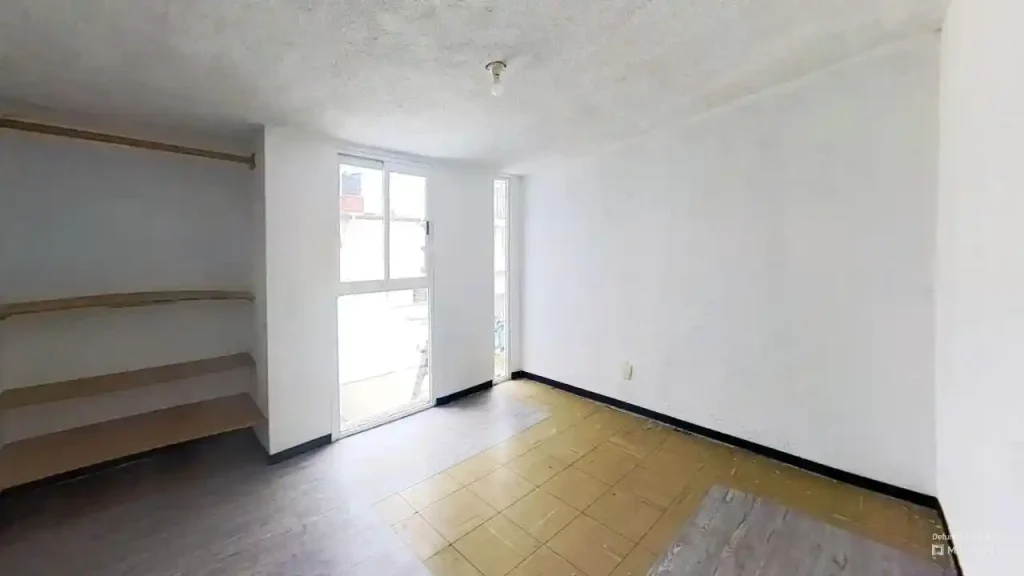 casa-en-venta-en-villa-de-las-flores-coacalco-amplia-iluminada-y-con-jardin-privado