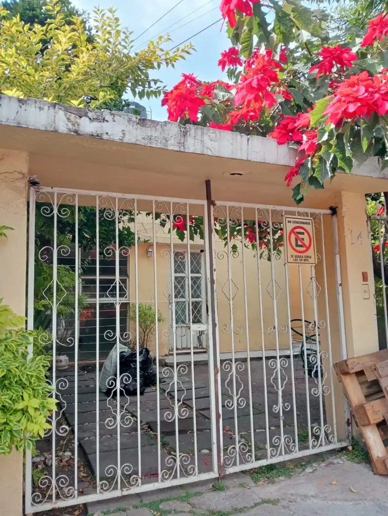 excelente-casa-para-actualizar-en-viveros-del-valle-tlalnepantal-de-baz