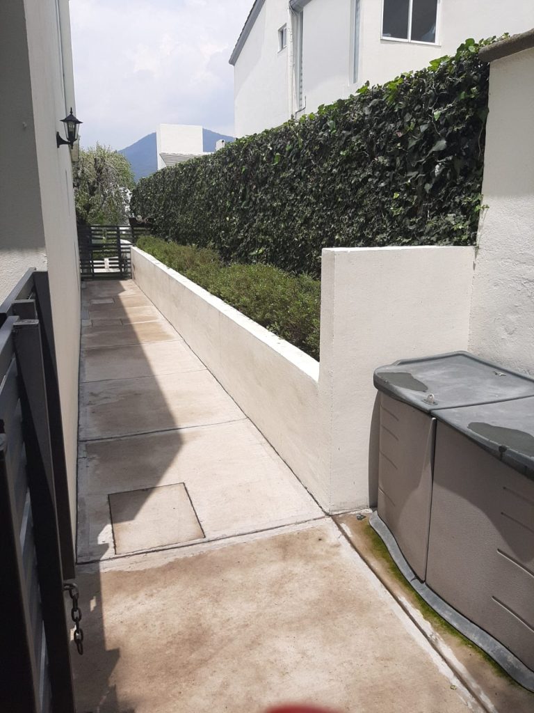 espectacular-casa-en-fracc-priv-puerta-astorga-bosque-esmeralda