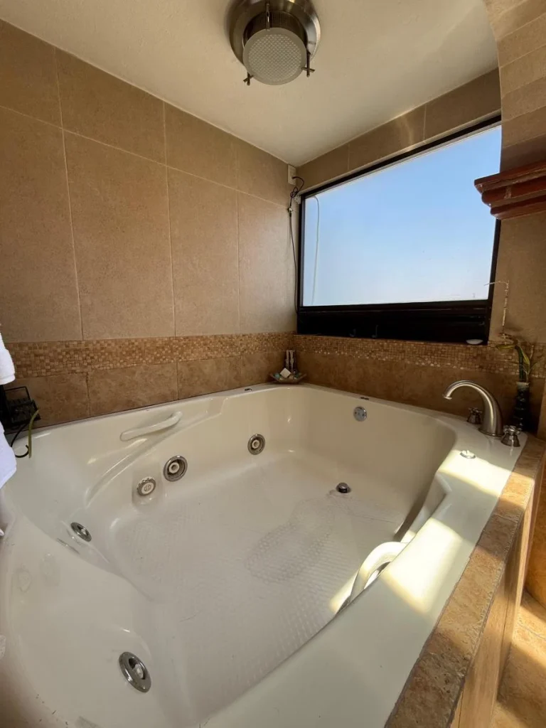 Casa en venta en Loma de Valle Escondido, Zona Esmeralda - Interior 6